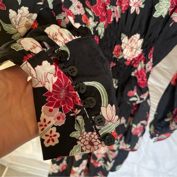 Chelsea & Violet Floral Midi Wrap Surplice Dress - Picture 8 of 12